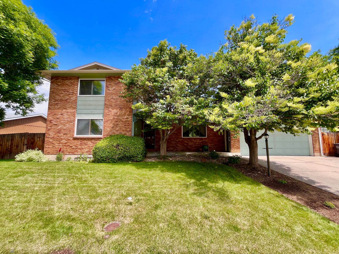 Loveland House: 1017 South Redbud Drive