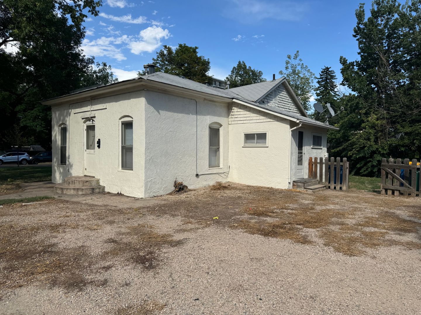 Fort Collins Apartment: ^325 West Mulberry Street