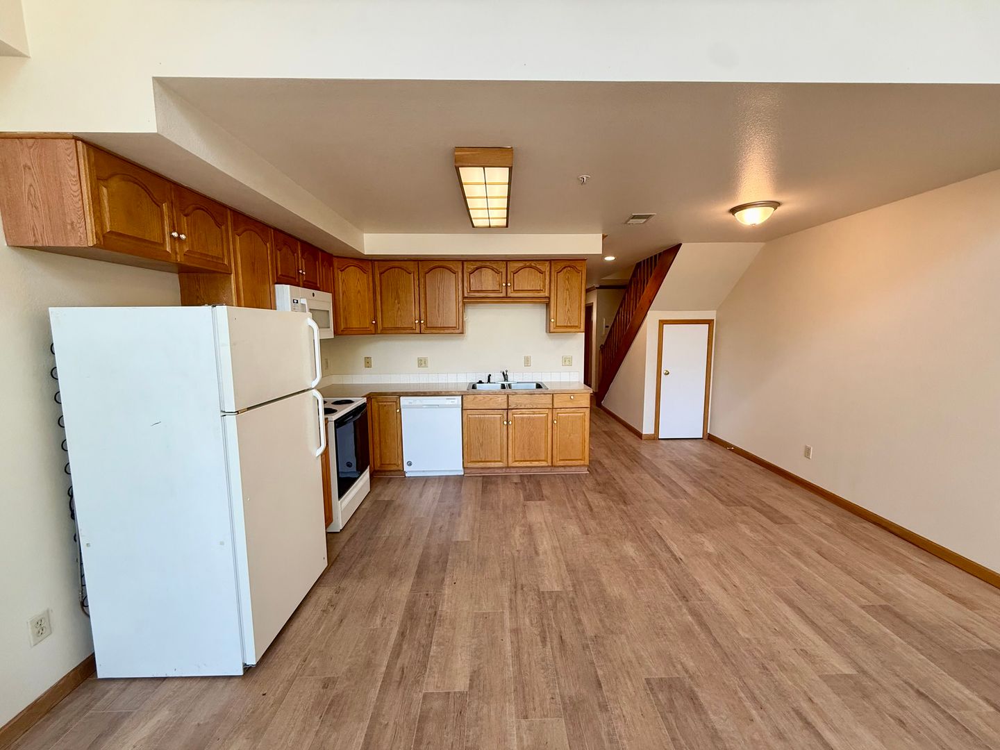 Move In & Save - 2 Week FREE Rent - Low Deposit!! 2 Bedroom Downtown Fort Collins Apartment | Walk to Old Town & CSU 9 of 12