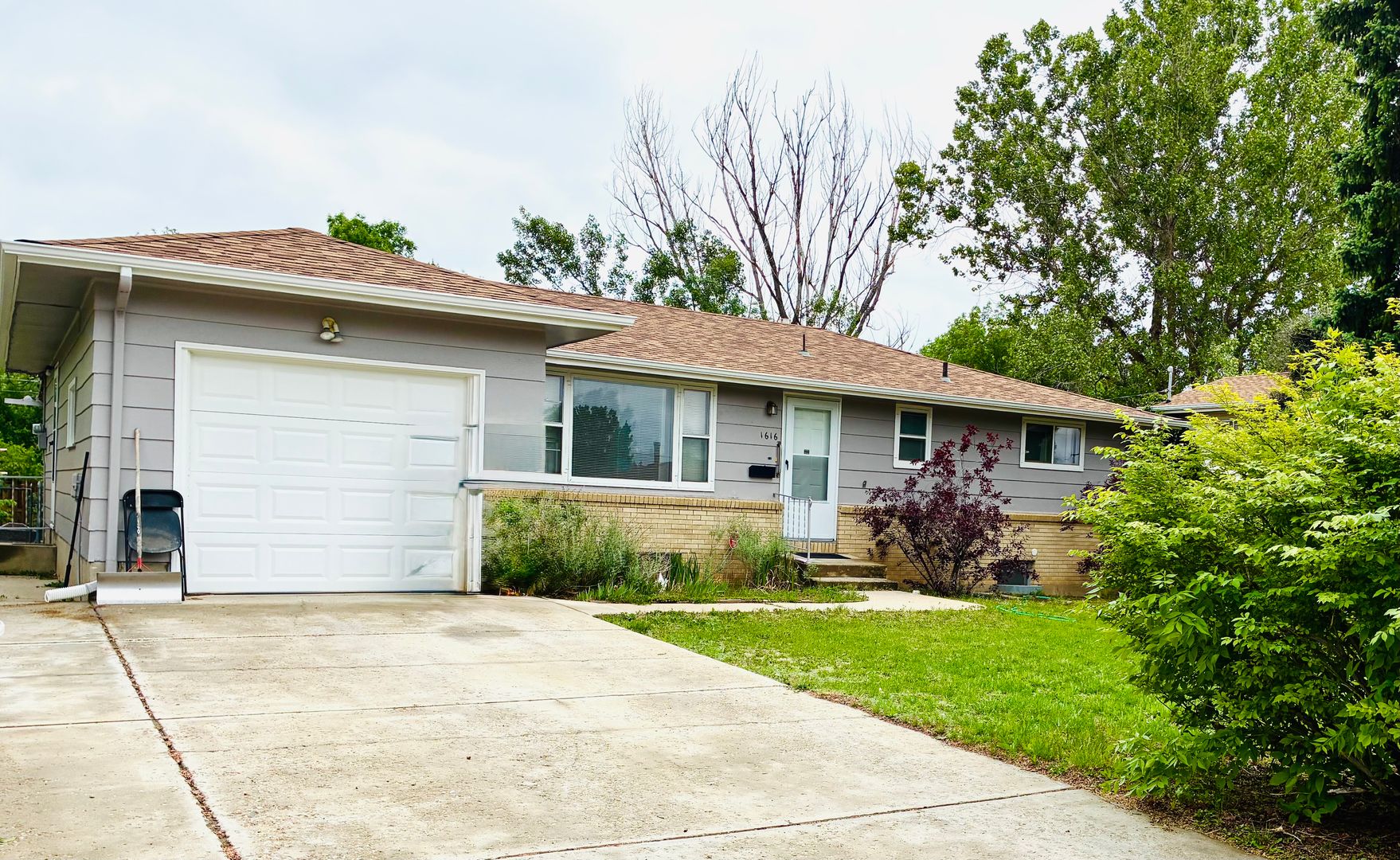 Loveland House: 1616 James Drive