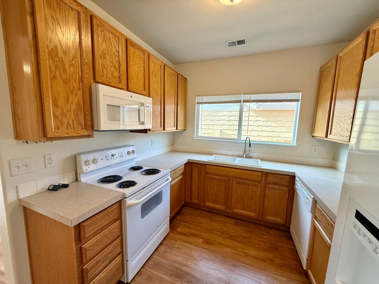 Loveland House: 4675 Hahns Peak Drive