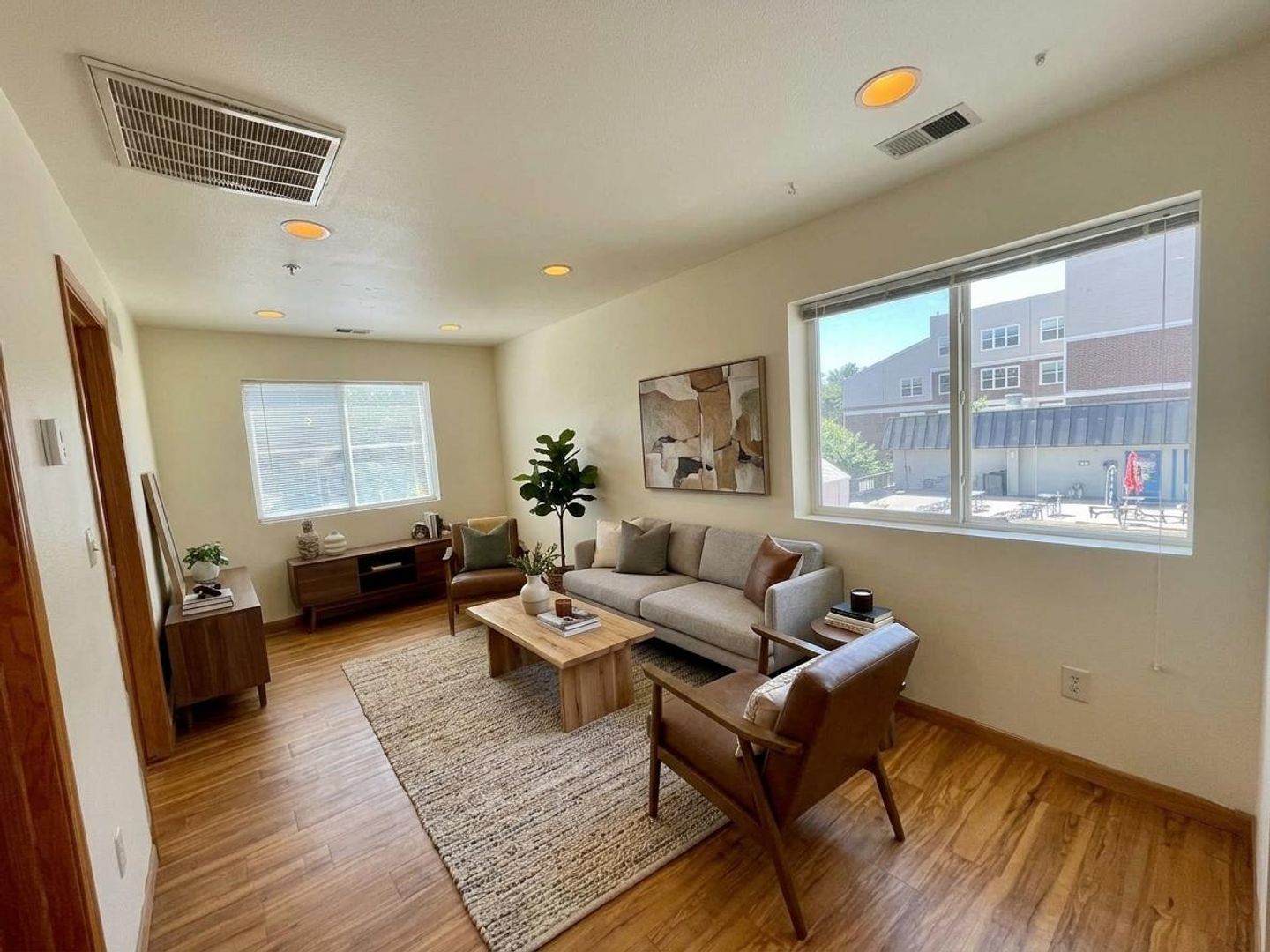 Move In & Save - 2 Week FREE Rent - $700 Deposit!! Downtown Fort Collins Apartment | Walk to Old Town & CSU 5 of 12