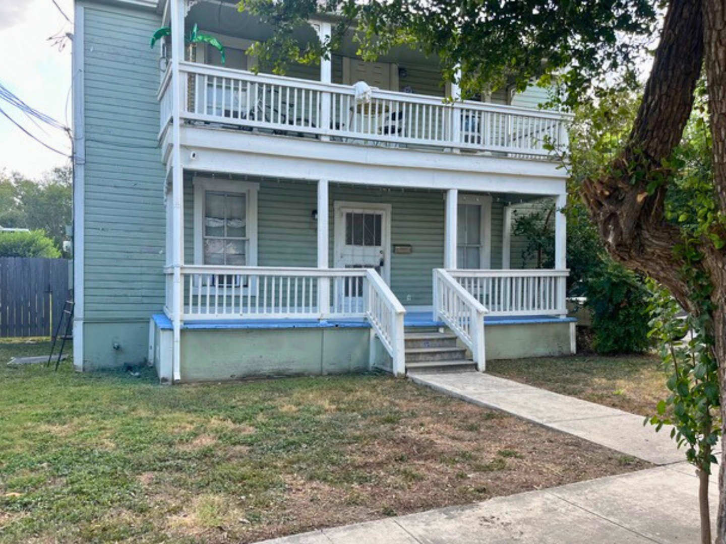 San Antonio Apartment: 812-816 Hays Street