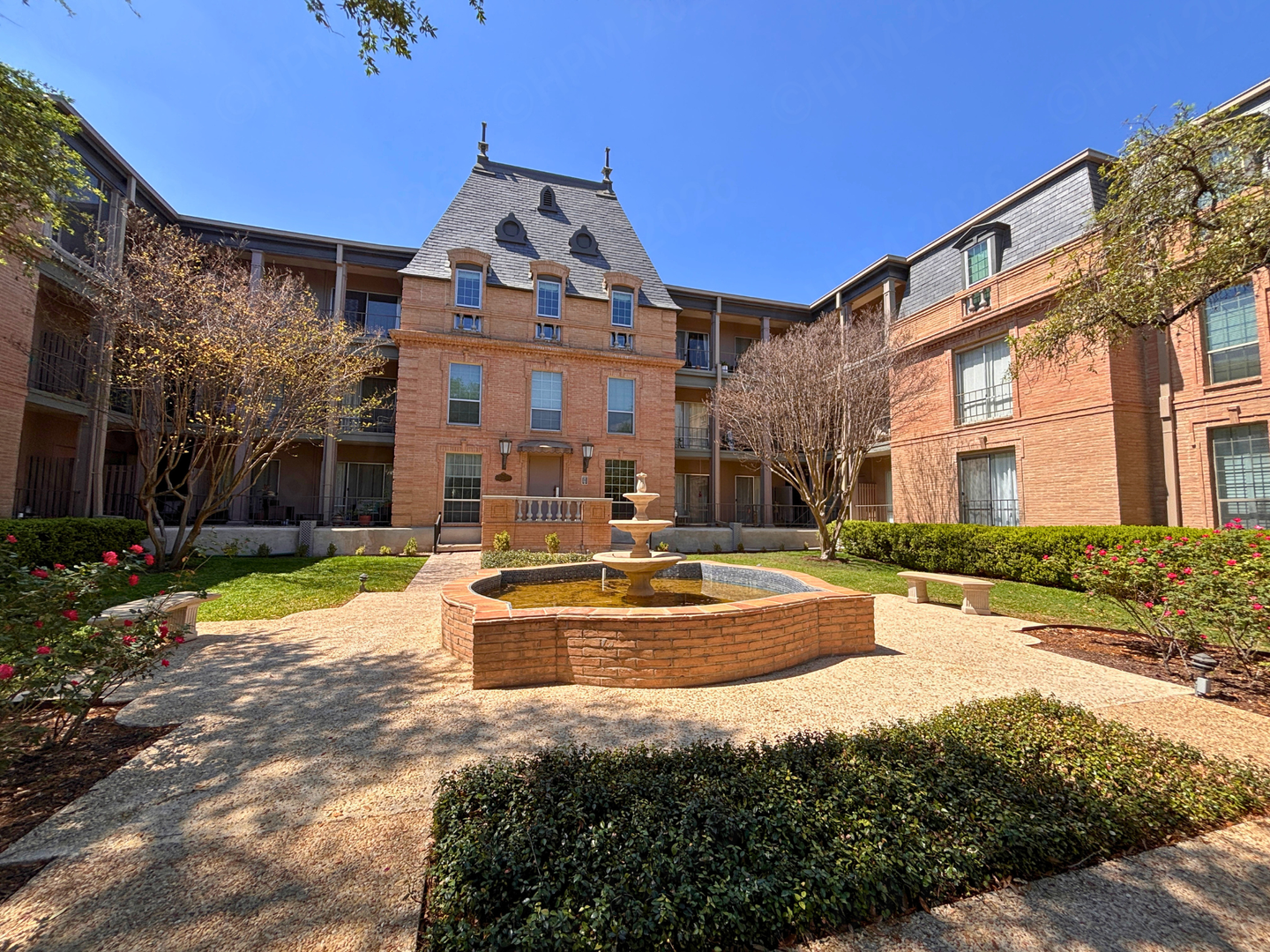 San Antonio Condo: 7709 Broadway #323