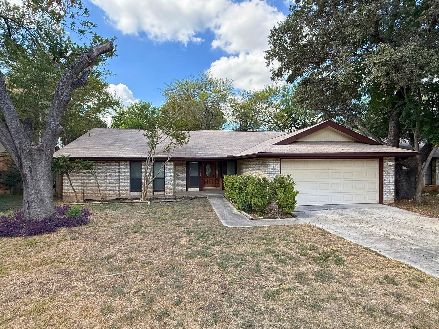 San Antonio House: 5127 Timber Trace