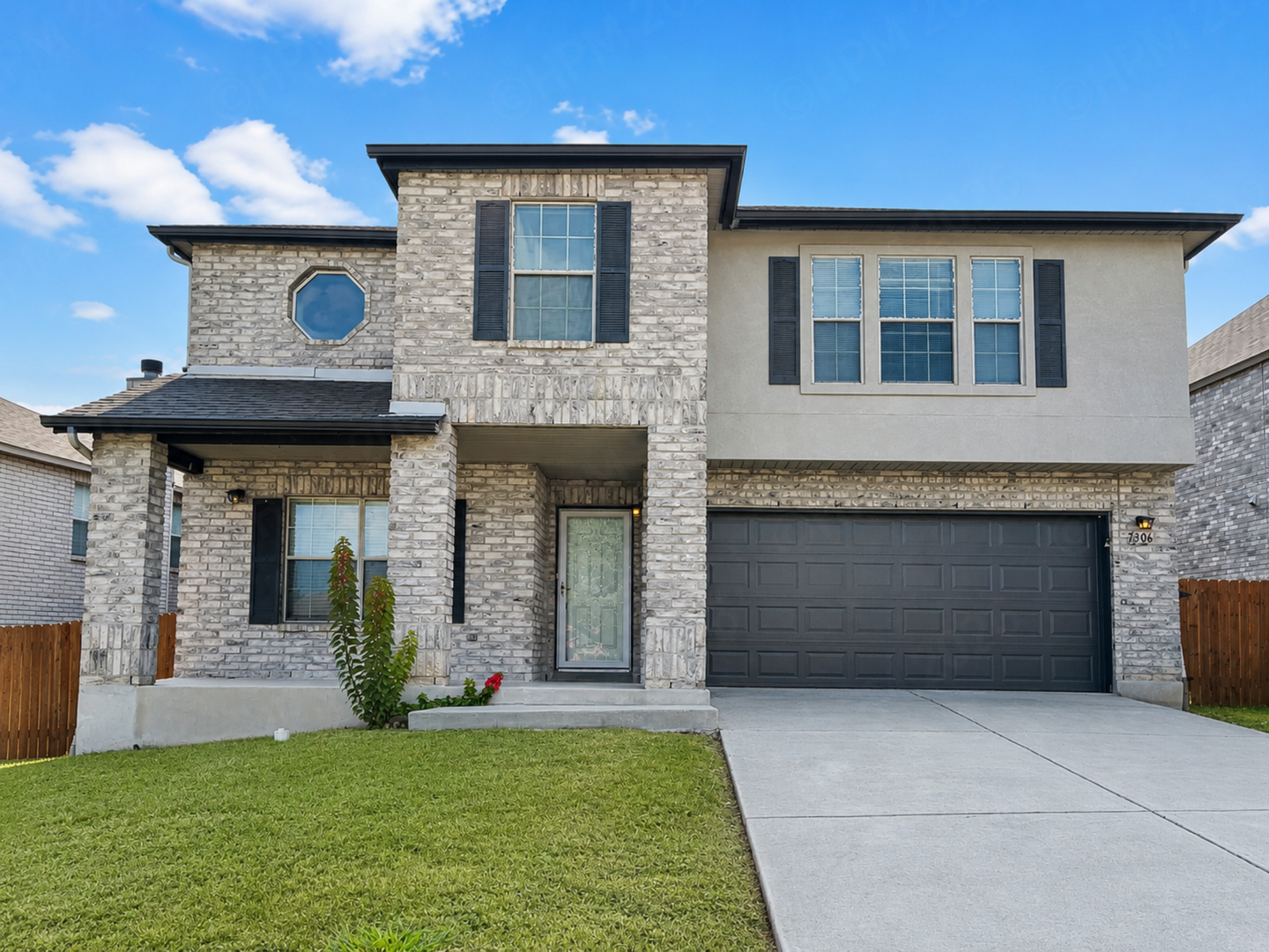Converse House: 7306 Daulton Ridge