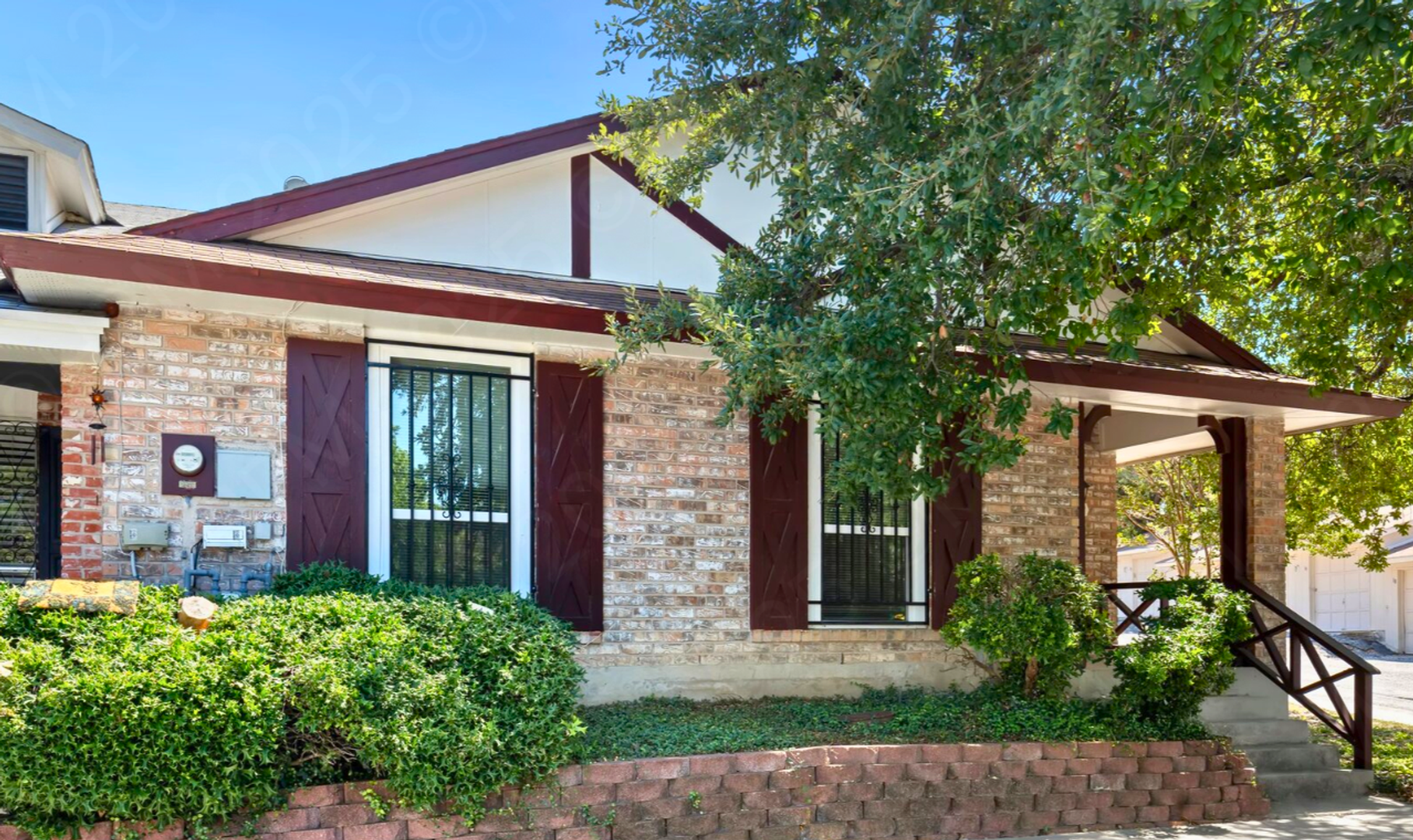 5222 Rolling Ridge