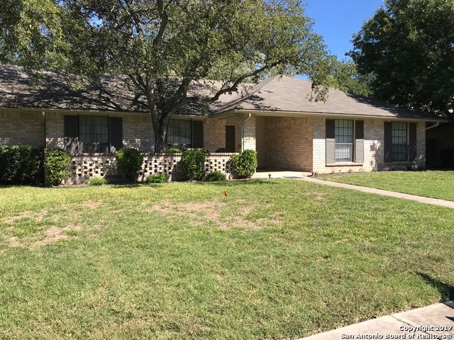 San Antonio House: 13851 Susancrest
