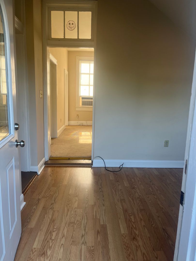 Roanoke Apartment: 359 Walnut Avenue SW