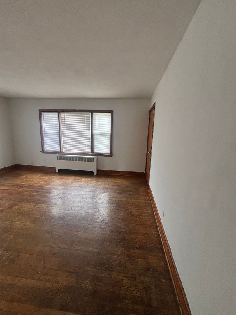 Roanoke Apartment: 2735 Cedarhurst Avenue NW