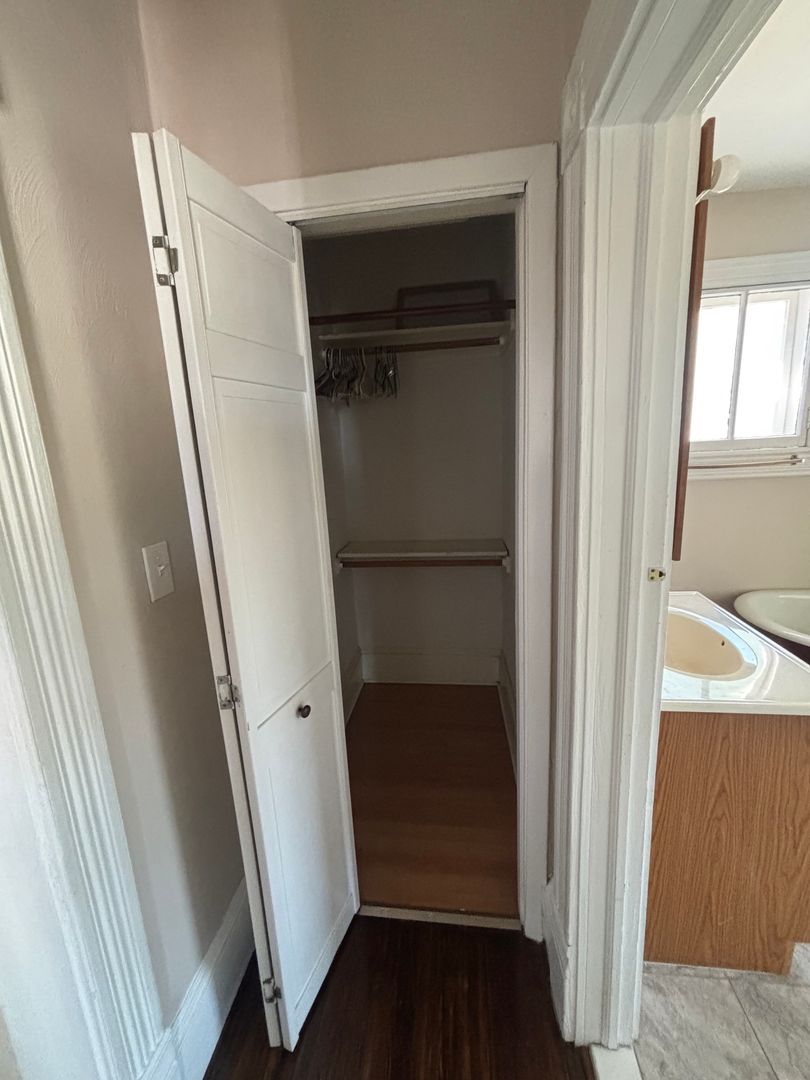 Roanoke Apartment: 359 Walnut Avenue SW