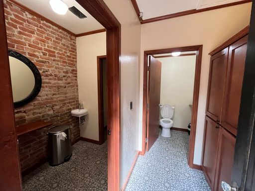 Listing photo thumbnail