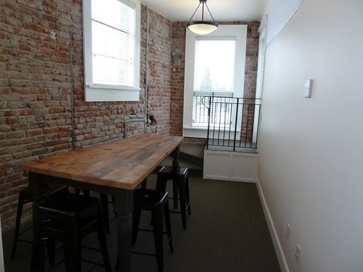 Listing photo thumbnail