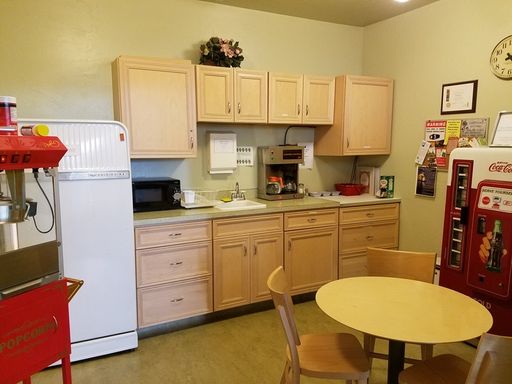 Listing photo thumbnail