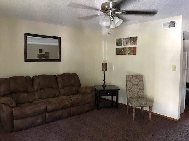 Florence Apartment: 3410 Chisholm Rd