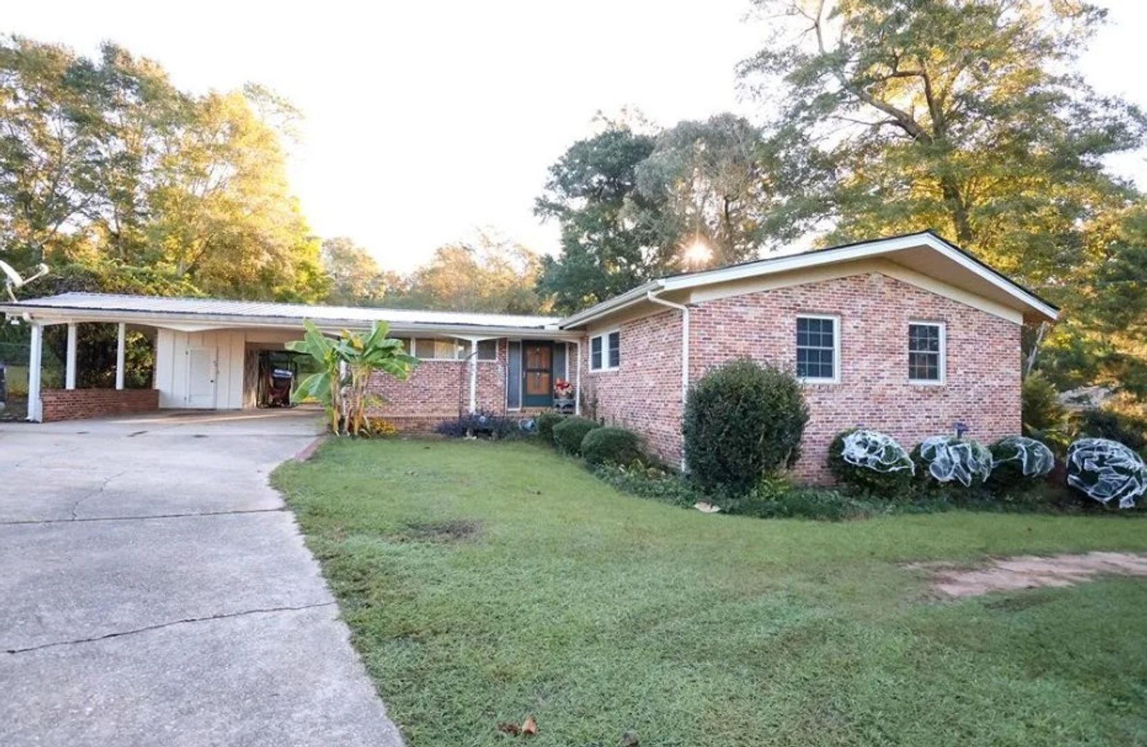 Americus House: 303 Sun Valley Drive