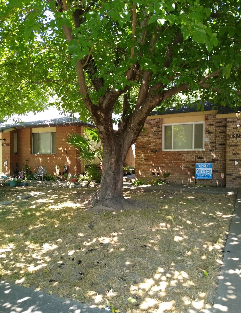 Sacramento Apartment: 4917-19 Orchid Way