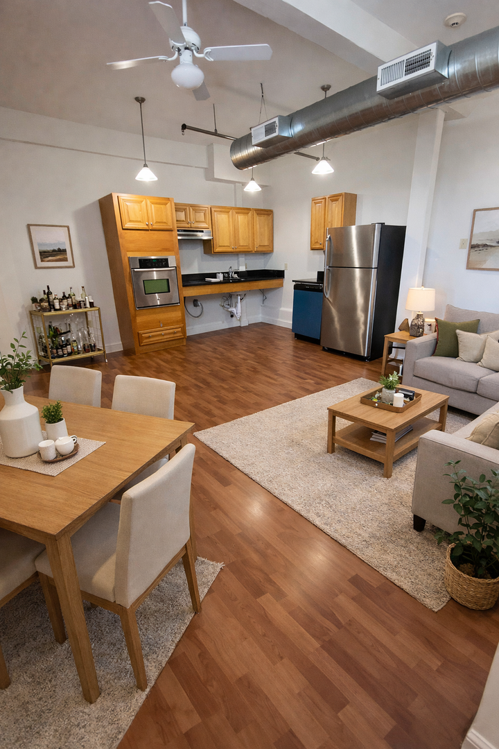 Rockland Apartment: 51 Maple Street