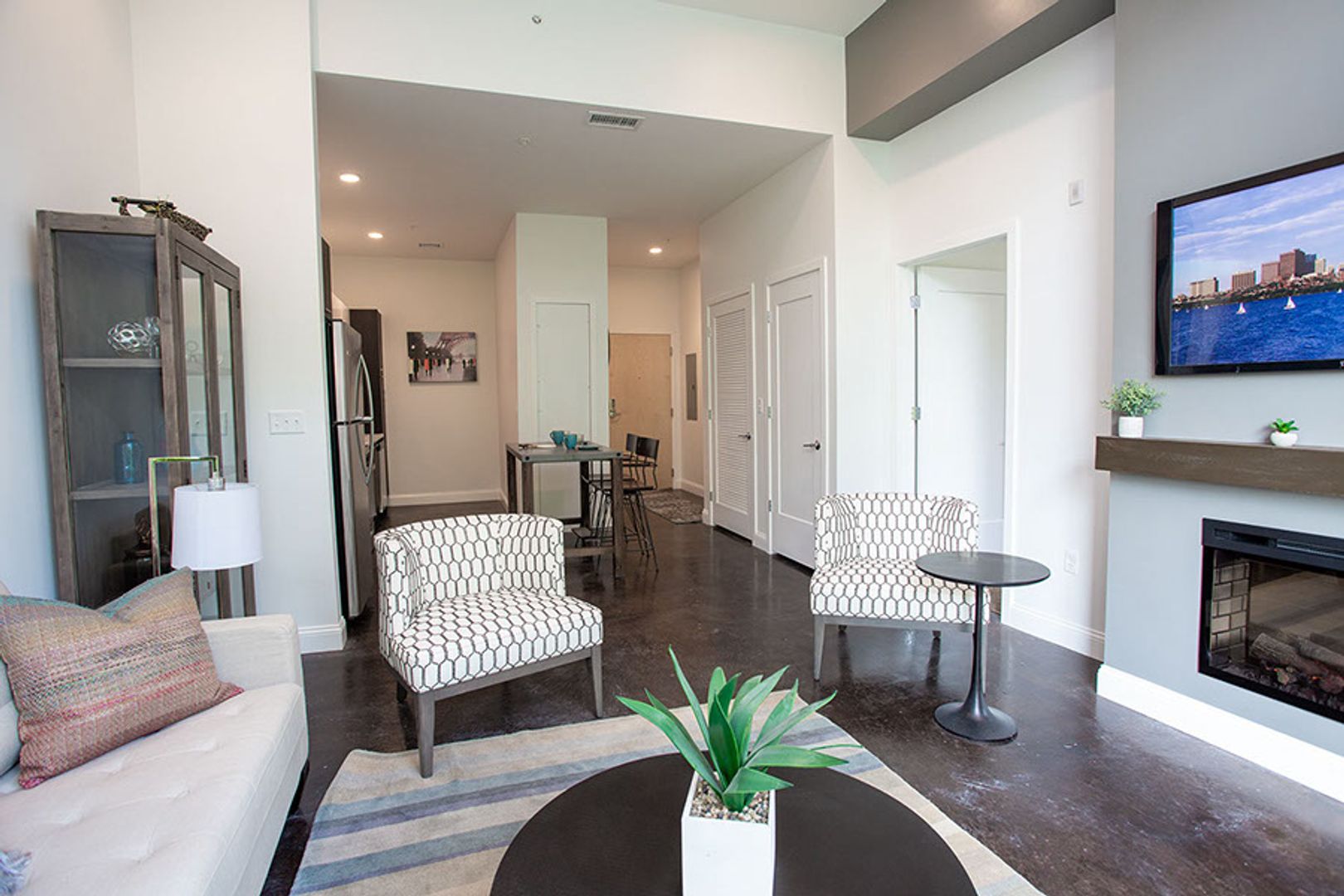 Weymouth Apartment: 10 Front Street