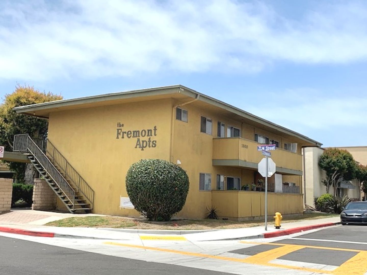 Oxnard Apartment: 1300 Edgewood Way