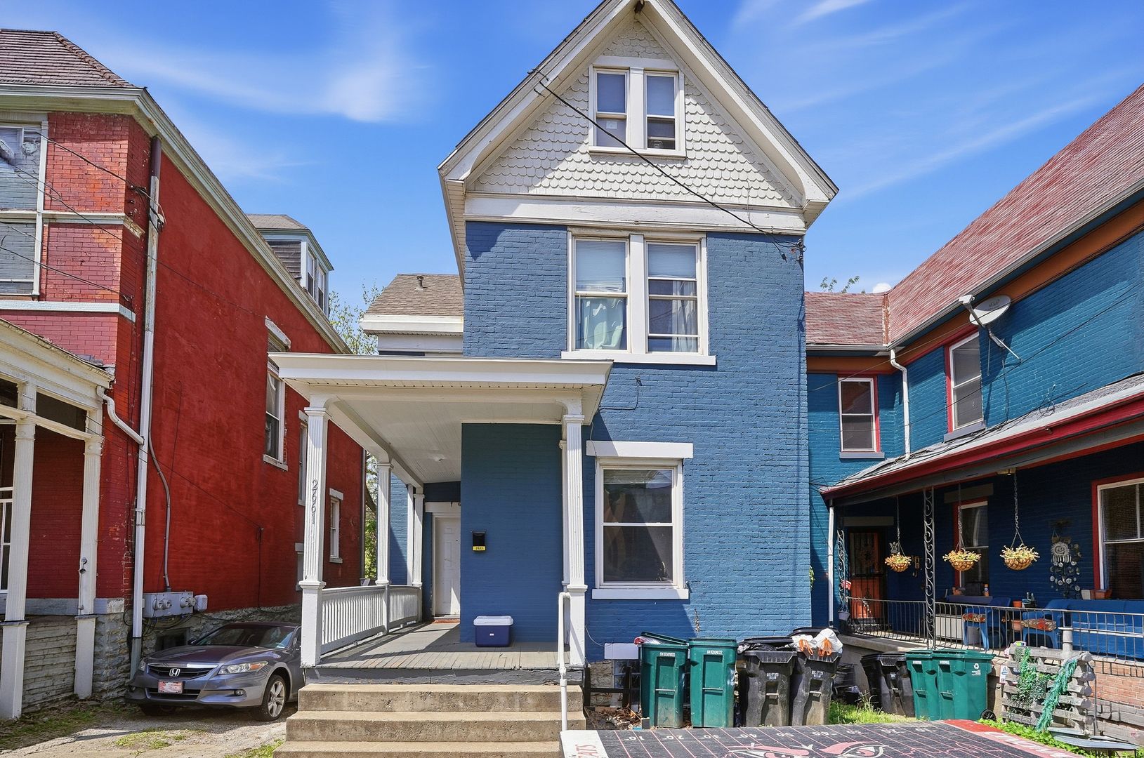 Cincinnati House: 2661 Bellevue St.