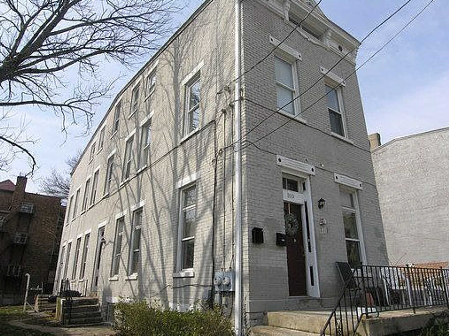 Cincinnati Apartment: 319 Hilton Place