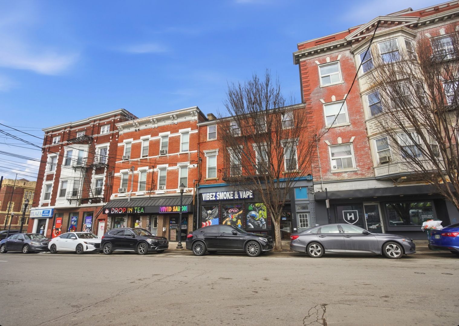 Cincinnati Apartment: 228 W. McMillan