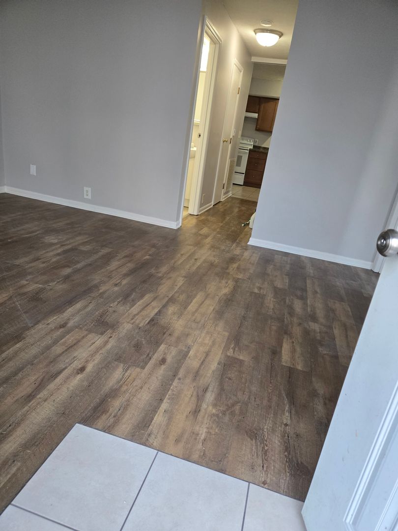 Deer Park Apartment: 4175 Webster Apt 1