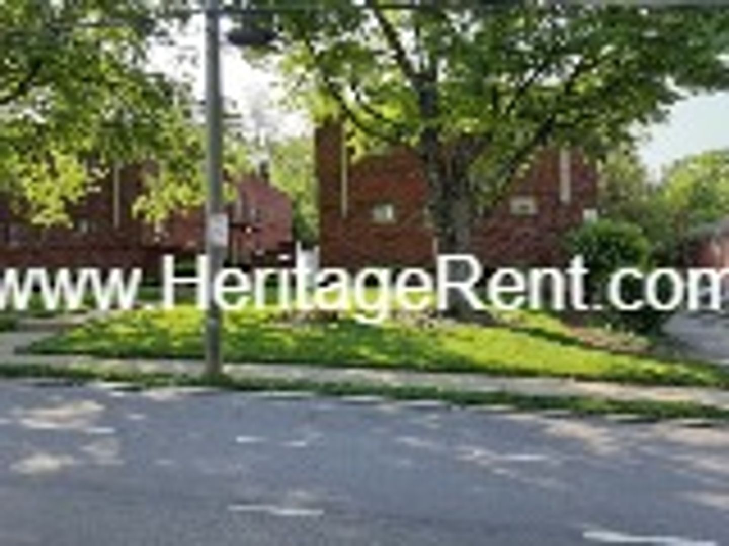 Cincinnati Apartment: 6330 Montgomery Rd