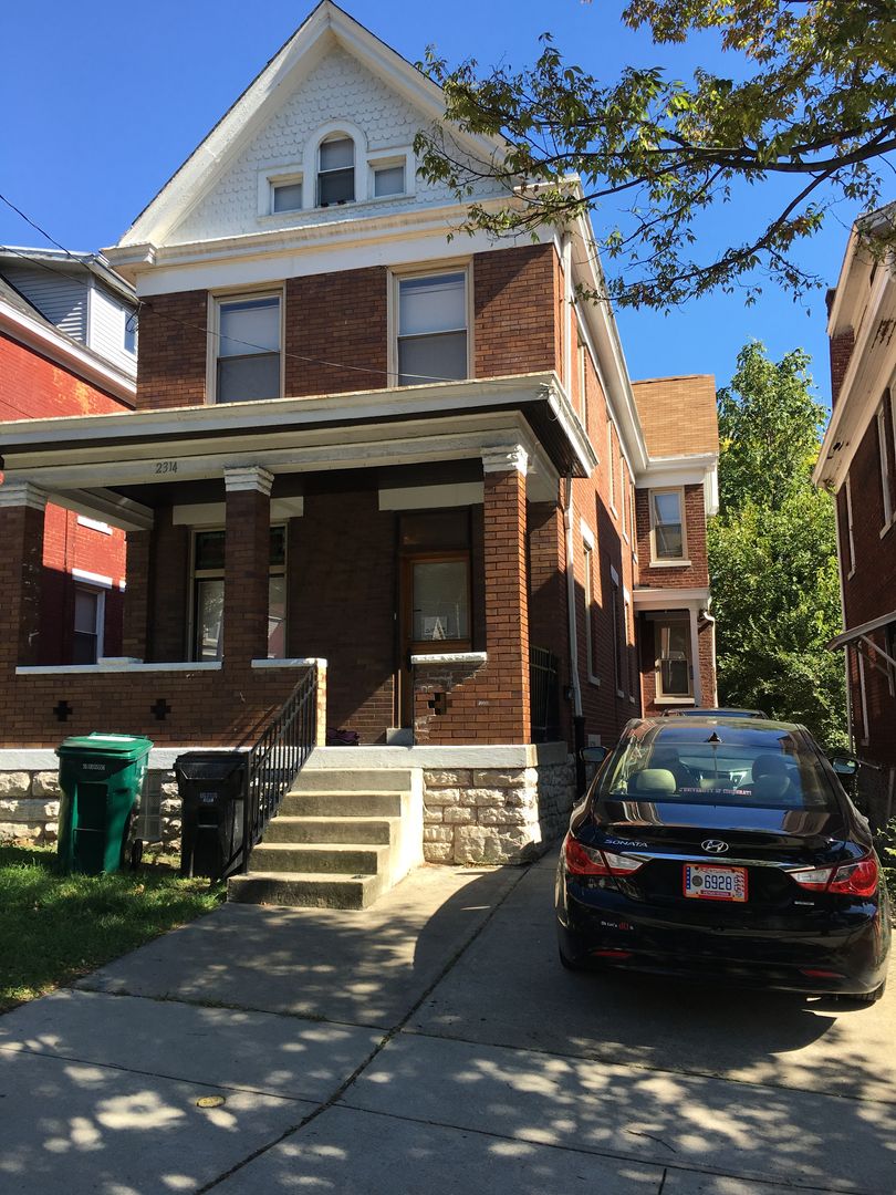 Cincinnati Apartment: 2314 Ravine St.