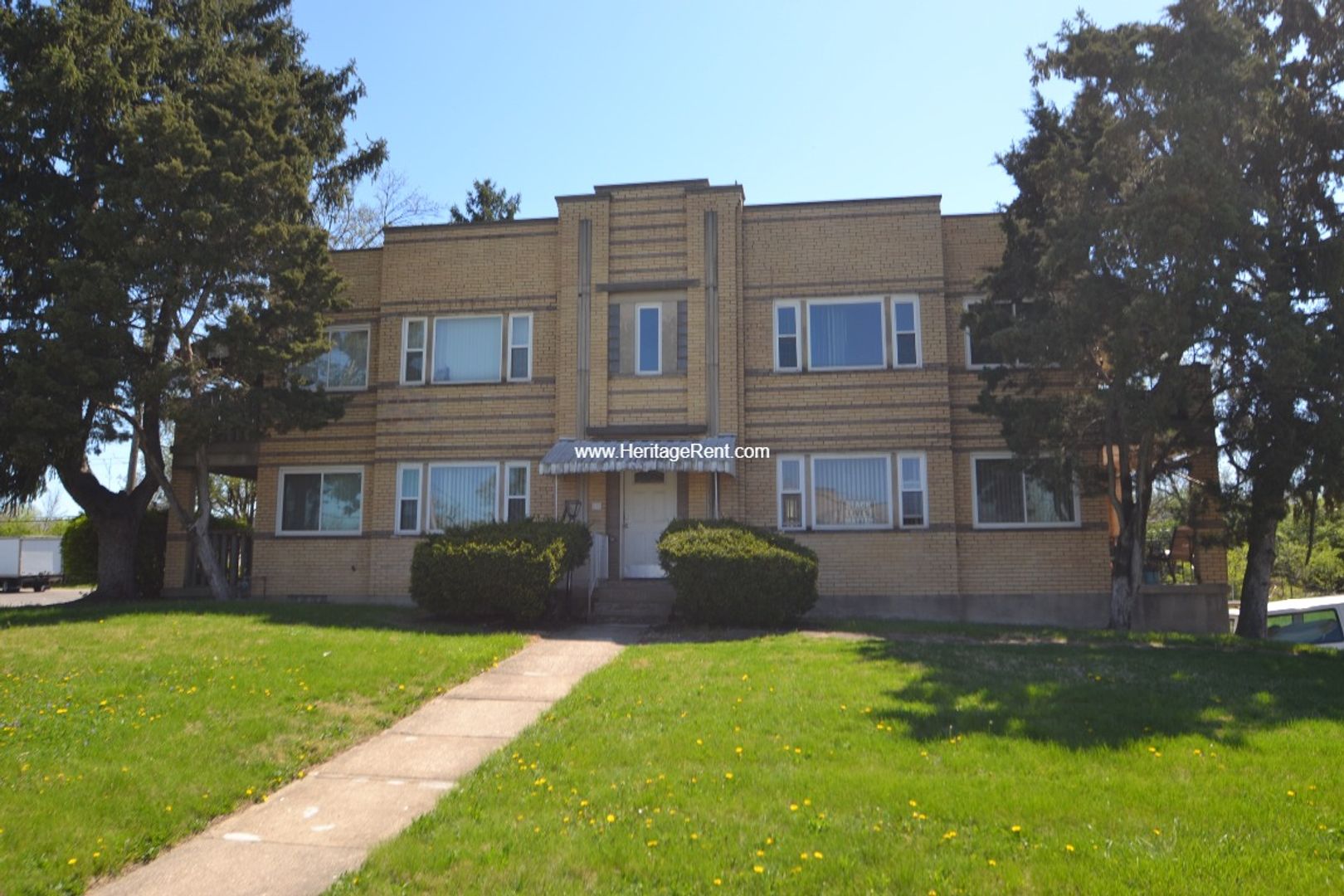 Cincinnati Apartment: 7170 Eastlawn Dr