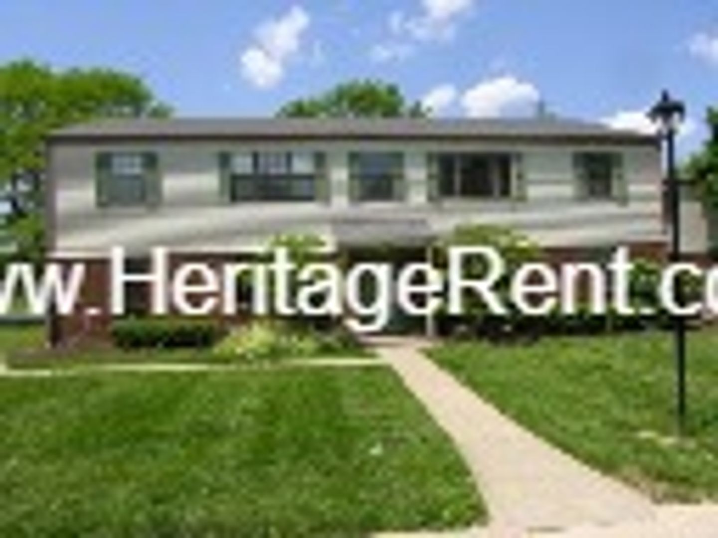 Cincinnati Condo: 1944 Chaucer Dr #B