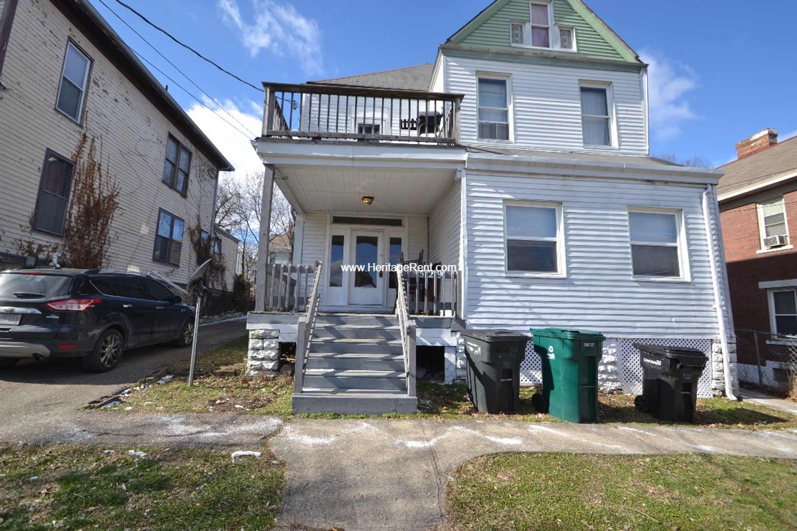 Cincinnati Apartment: 529 Hawthorne Ave