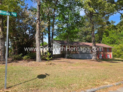 Fantastic 4 bed/2 bath Brick Ranch Home with an Open Floor Plan/ Partial Finished Basement. Very Spacious!!!!! – photo 1