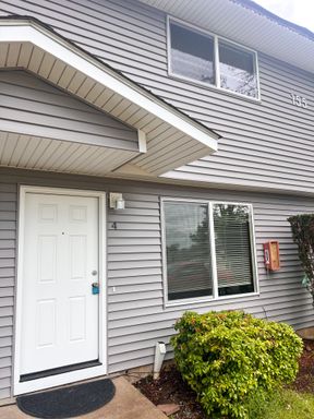 2BD/1BA TOWNHOME IN LEBANON