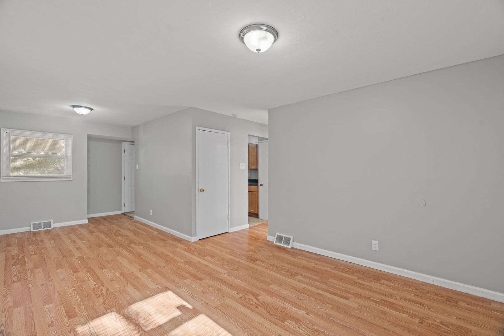 317 Cameron Road 3 of 12