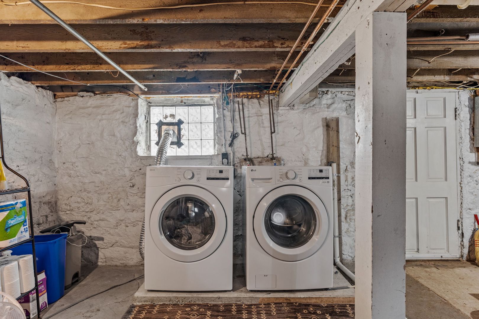 Laundry room at 2513 Minnesota Ave