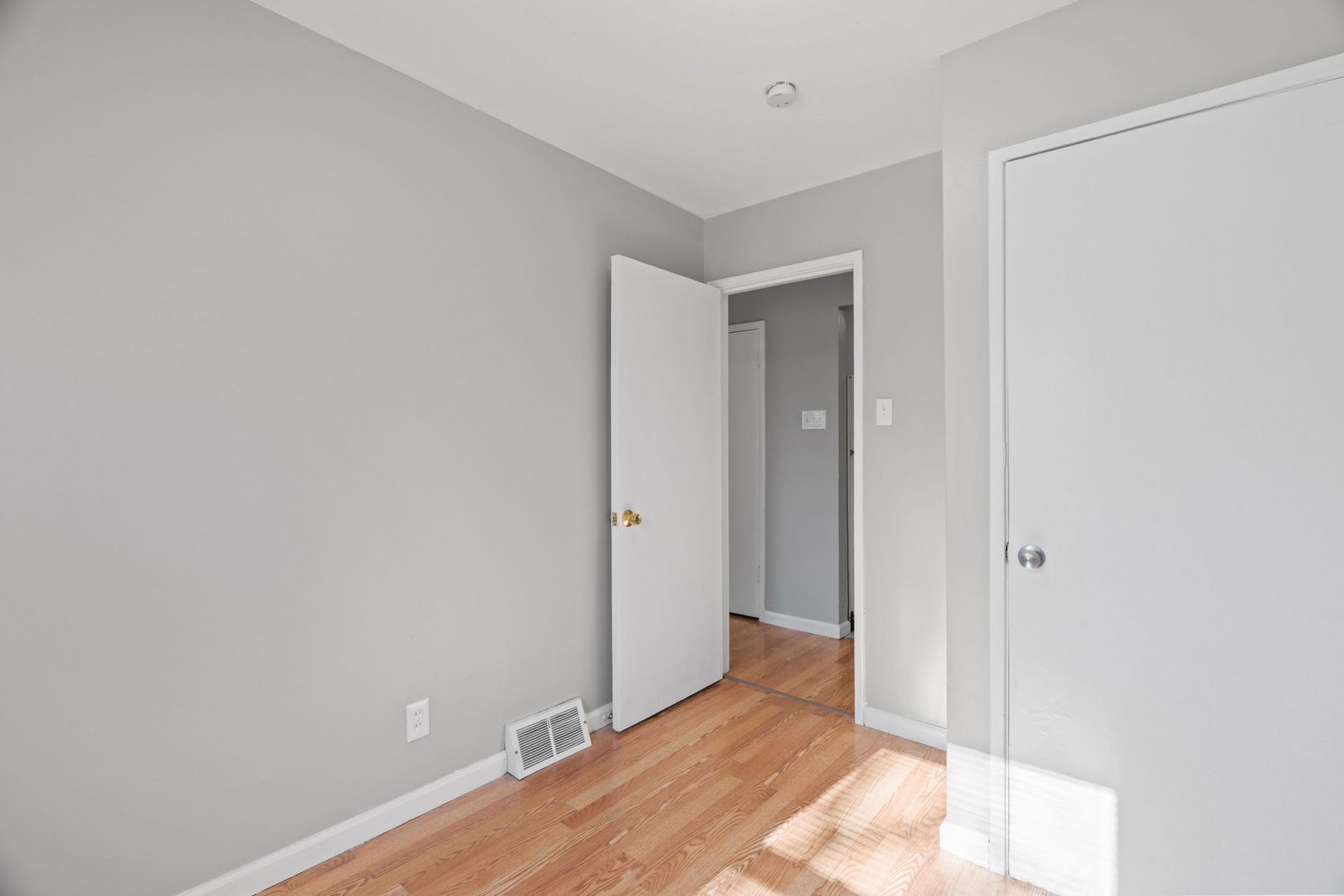 317 Cameron Road 9 of 12