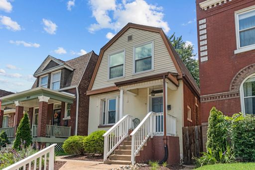 Single Family Home: Historic Character Meets Neighborhood Convenience in Tower Grove East – photo 1