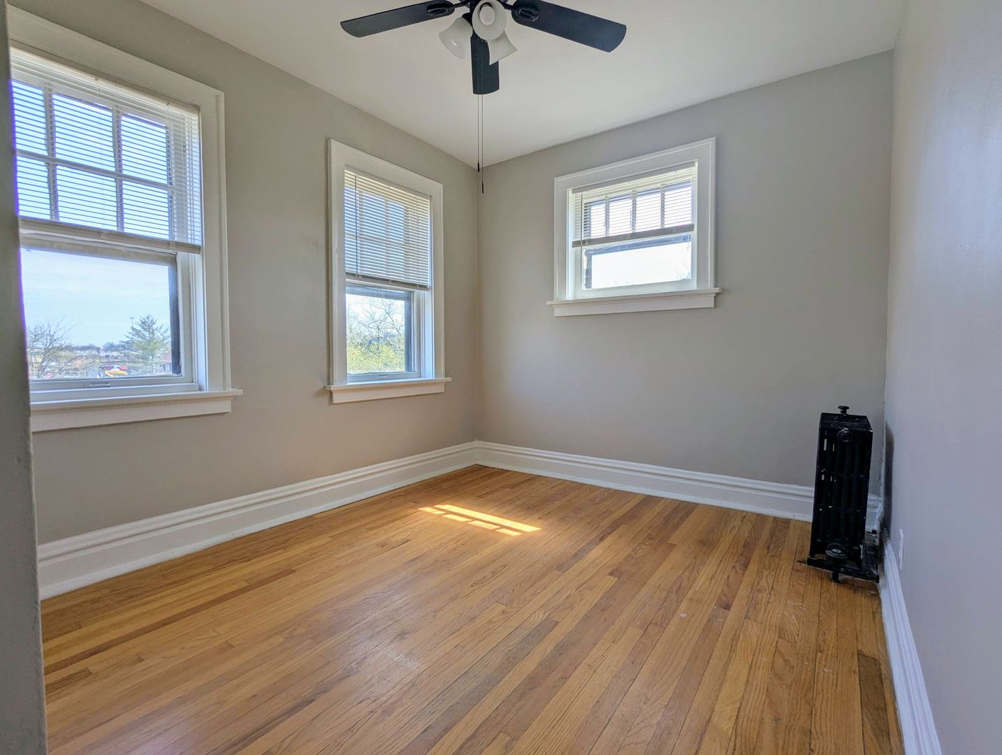 St. Louis Apartment: 4902-06 Itaska - 4902 #21