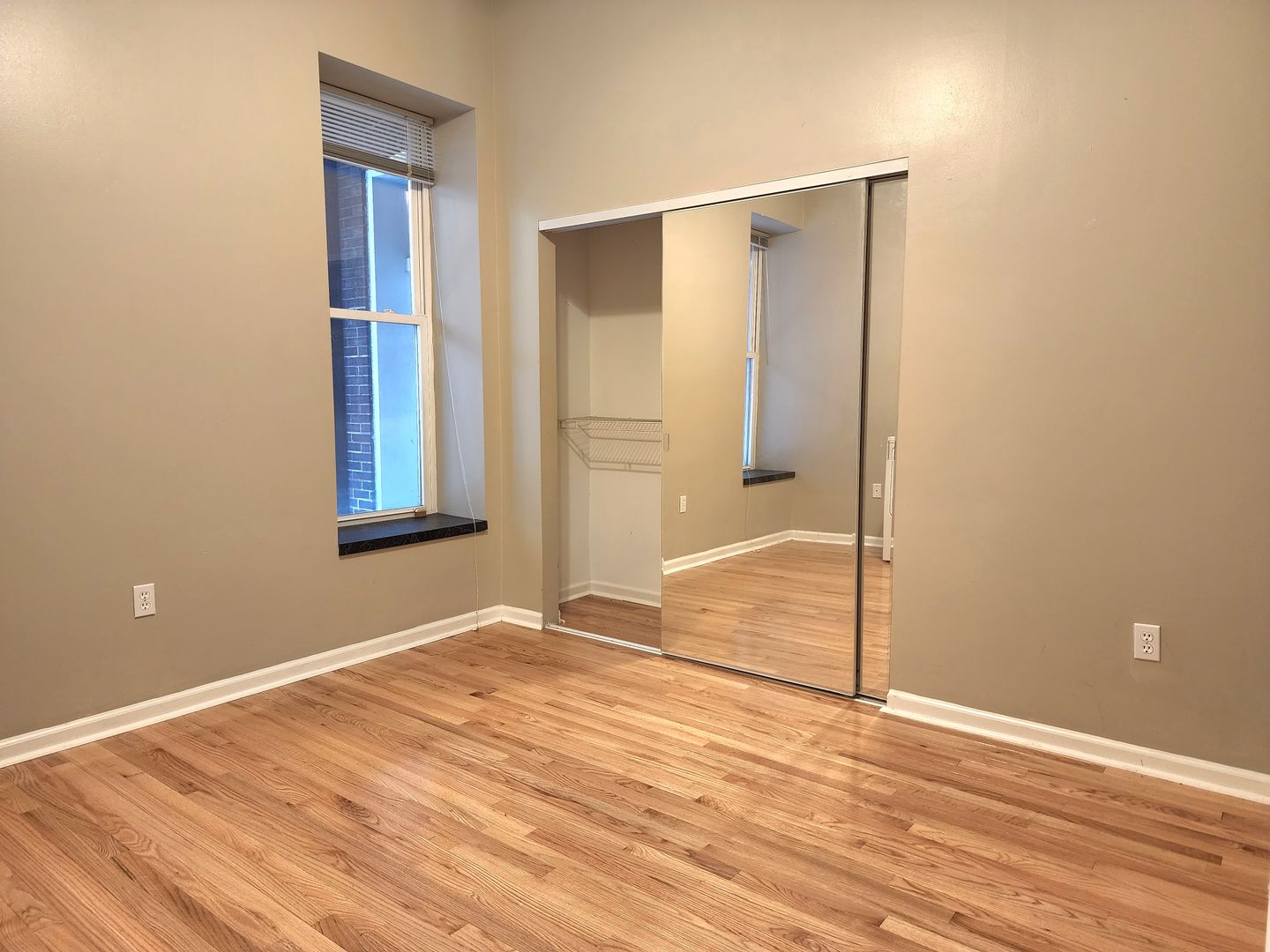 Luxurious Living in Lafayette Square! 7 of 11
