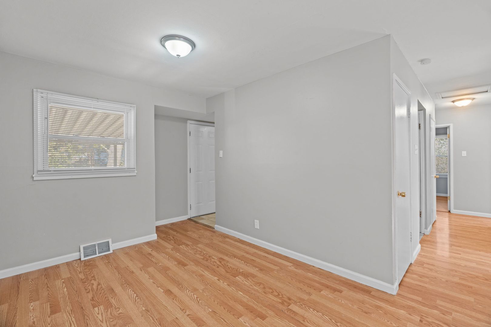 317 Cameron Road 4 of 12