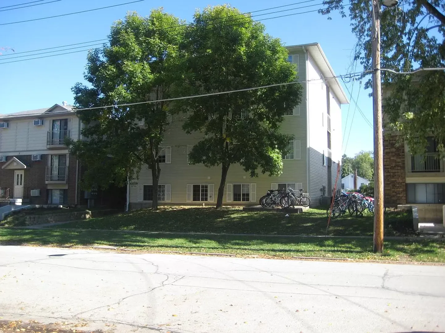 Iowa City Apartment: 514 S. Johnson Street