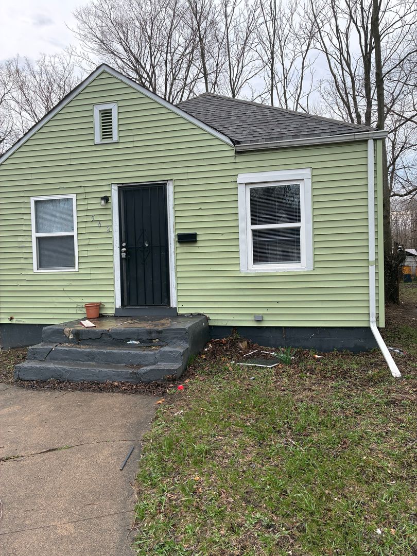 Gary House: 562 Durbin St