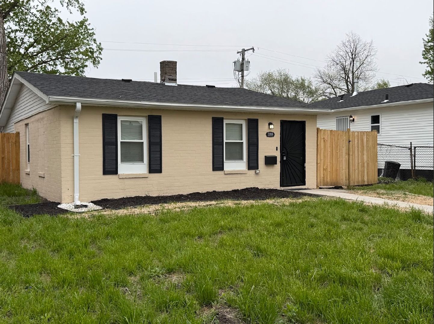 Gary House: 2306 Vermont St