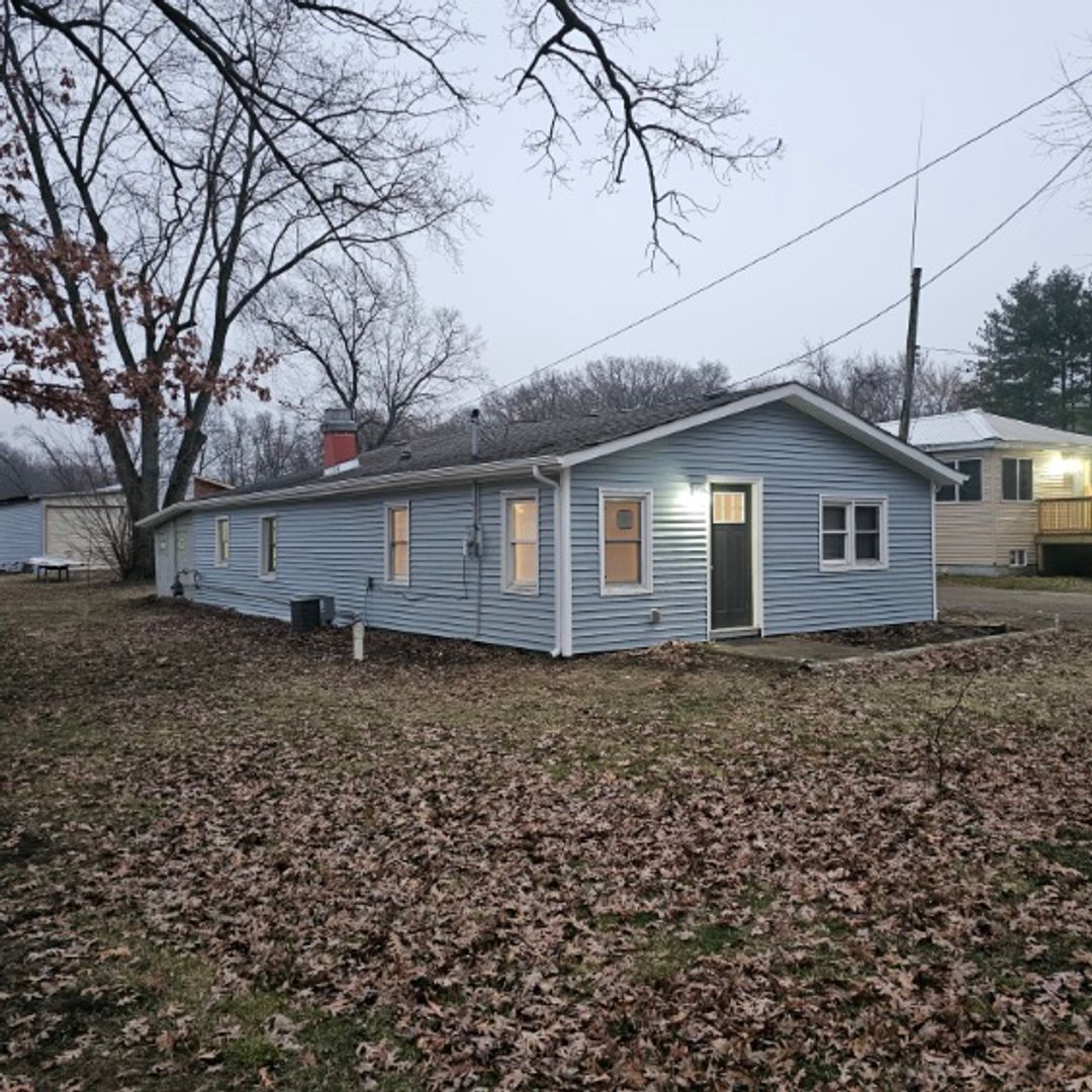 Gary House: 5005 Chase St.