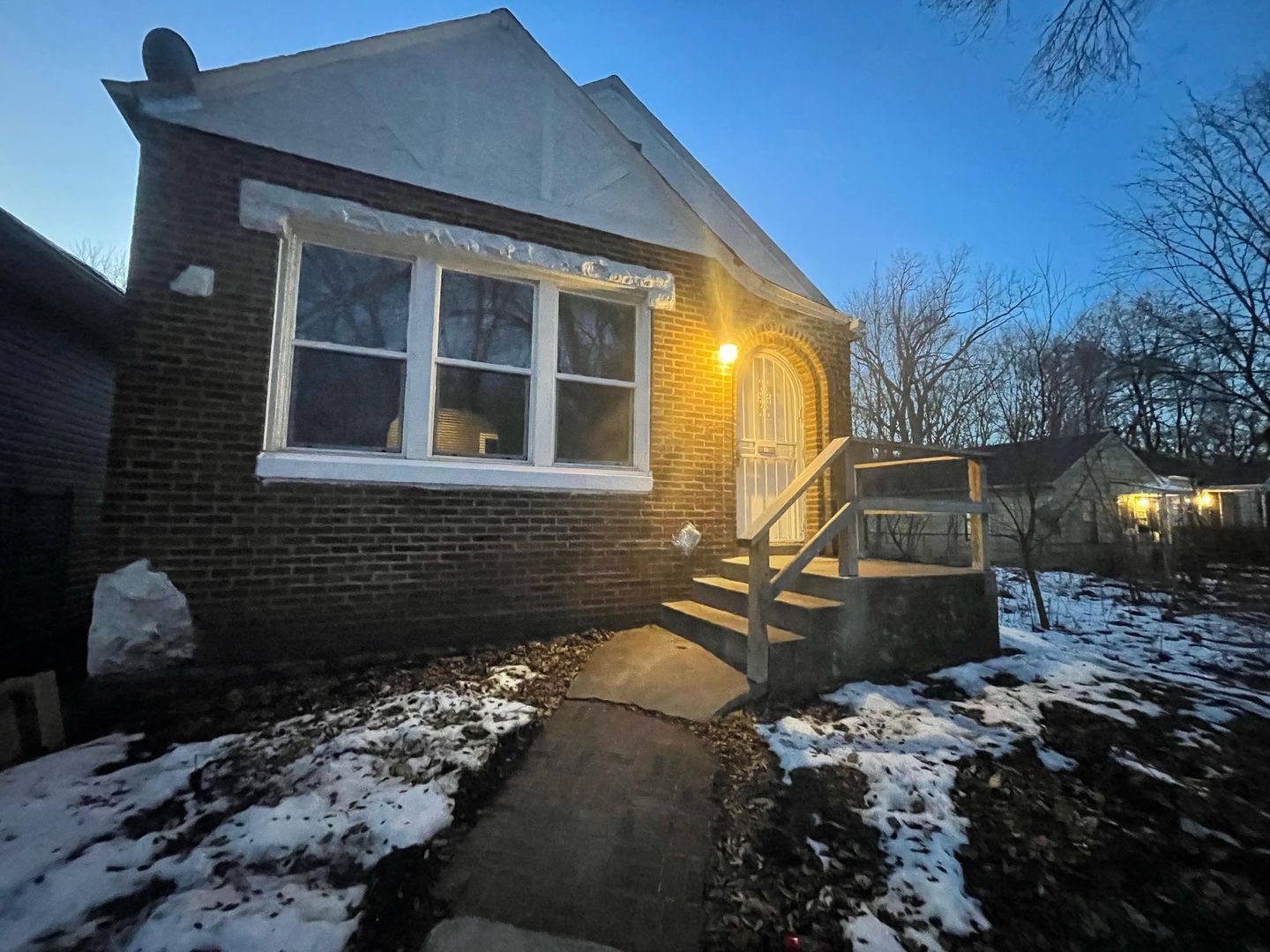 Gary House: 1332 Marshall Place