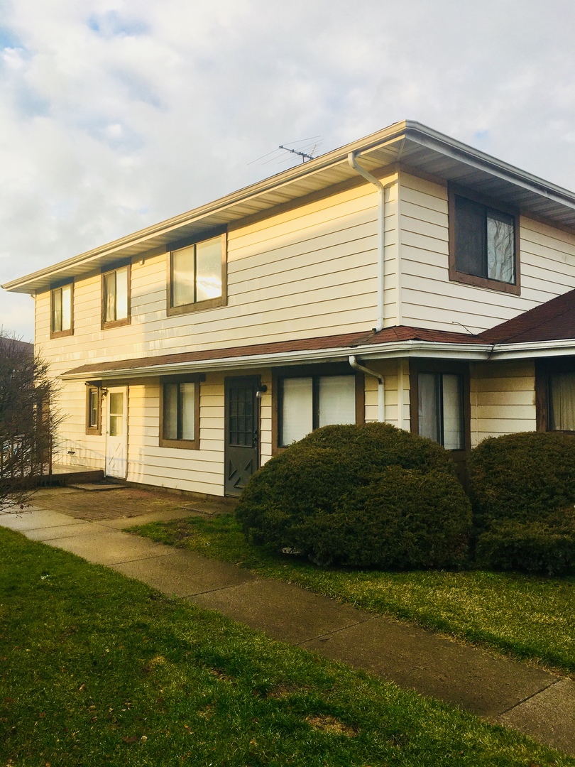 Merrillville Apartment: 6883 Fillmore Drive