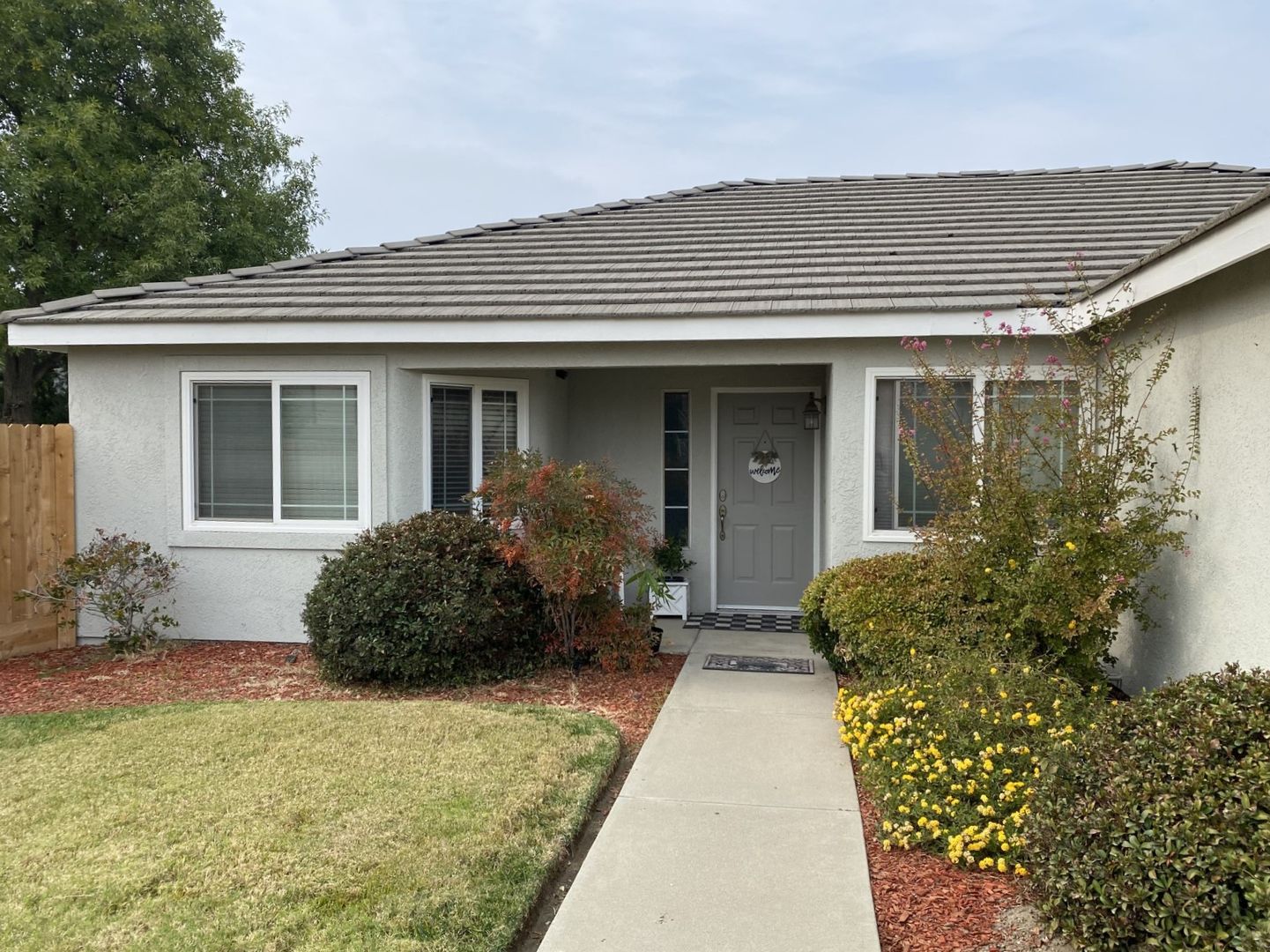 Hanford House: 3208 Holly Ct