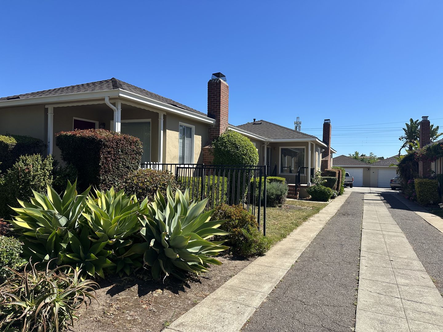 San Mateo Apartment: 945-947 South B Street